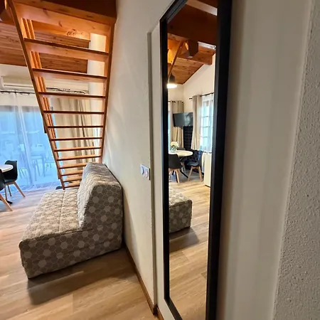 Ferienhaus Maison Et Independant , 10 Personnes , 5 Min Des Lacs Et 10 Min De L'ocean