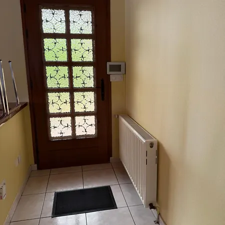 Maison Et Independant , 10 Personnes , 5 Min Des Lacs Et 10 Min De L'ocean 度假居 比斯卡罗斯